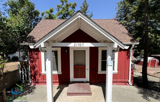 $3,695 - Beautiful 3 BD/1.5 BA Home in Old Almaden on Bertram Rd.