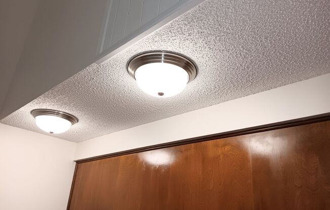 2 beds, 1.5 baths, 1,050 sqft, $2,049, Unit 214-776C