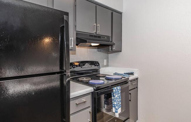 2 beds, 1.5 baths, 890 sqft, $1,309