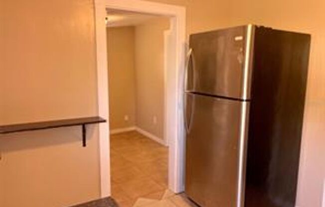 2 beds, 1 bath, $1,450