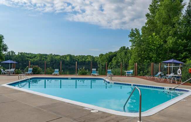 Crystal Clear Swimming Pool at Arbor Lakes Apartments, Elkhart, 46516