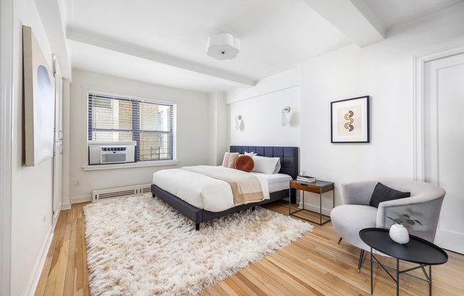227 E 57 ST