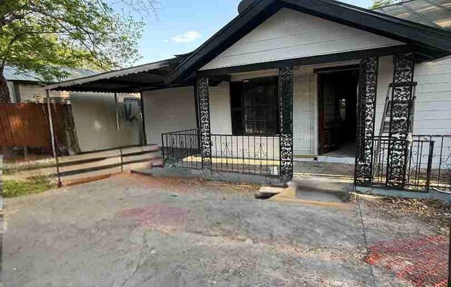 Section 8 Welcome – 4 Bed, 2 Bath Home Near Downtown San Antonio