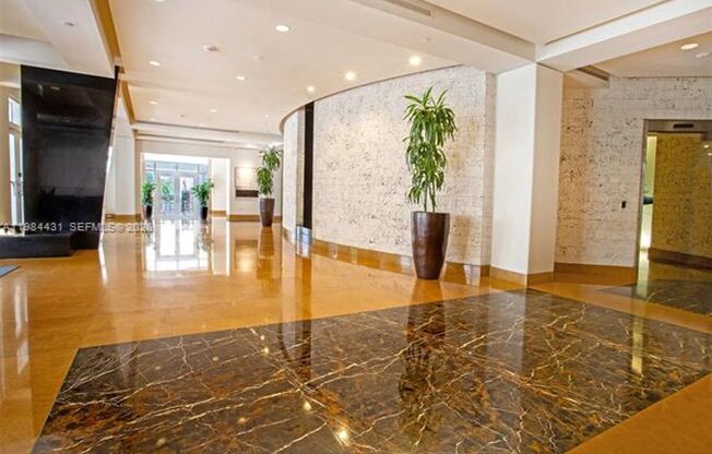 1 bed, 2 baths, 878 sqft, $3,500, Unit 801 Brickell Key Blvd # 907
