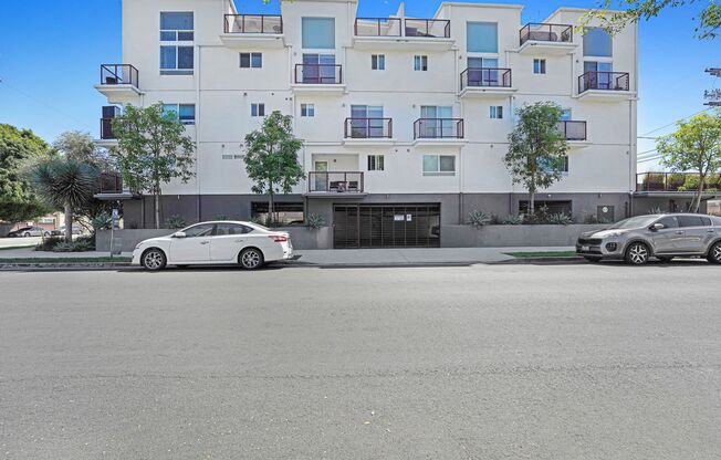 5455 Inglewood Blvd.