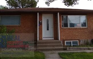 625 El Rancho
