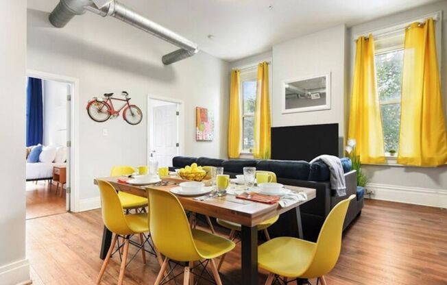 2134 East Carson Street