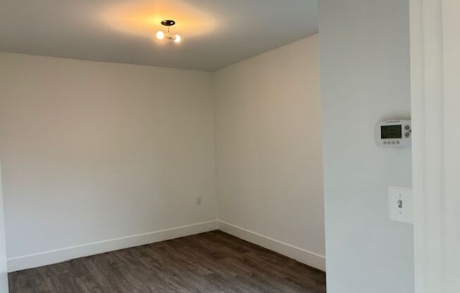 2 beds, 1 bath, $2,599, Unit 302