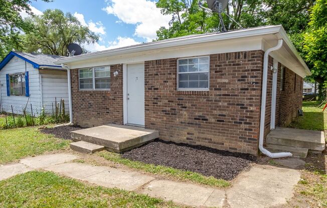 Beautiful, Renovated All Brick 3 Bed 1 Bathroom Ranch on Quiet Street