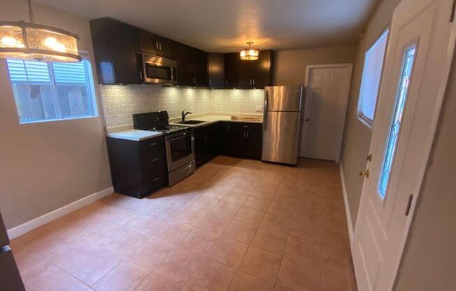 1501 Pomona Ave