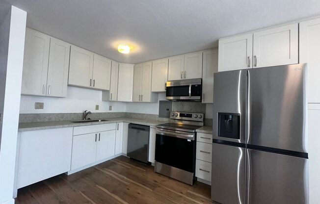 2 beds, 1 bath, $1,950