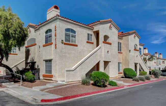 Stunning Upstairs Condo in Gated Indian Wells Community!