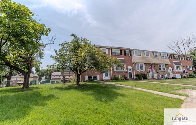 945 STORMONT CIR