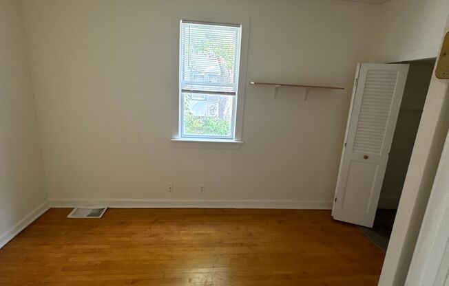 2 beds, 1 bath, 552 sqft, $1,350