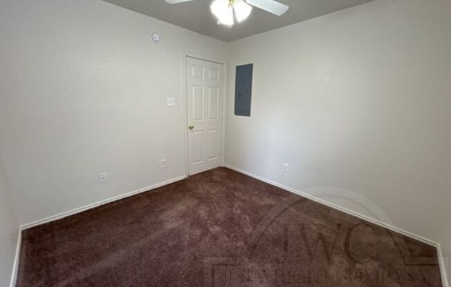 3 beds, 2 baths, $875, Unit 3307 Toledo Unit A