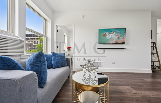 1 bed, 1 bath, $1,895, Unit 1553 - 310