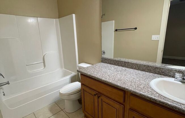 3 beds, 2 baths, 1,450 sqft, $1,450, Unit G-101