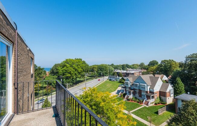 1 bed, 1 bath, 650 sqft, $999, Unit 212-R