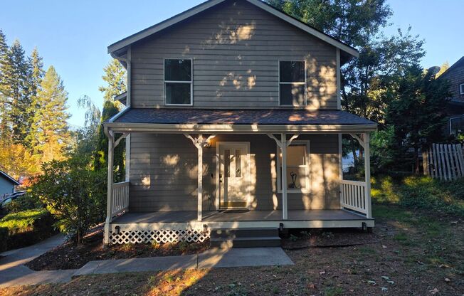 3 Bedroom Duplex in Kingston!