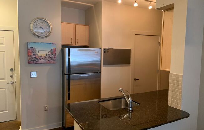 1 bed, 1 bath, $1,699, Unit Unit 416