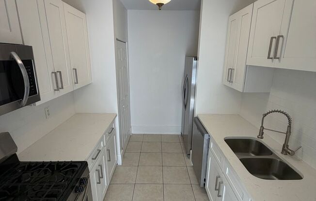 Modern Downtown Living — Steps from Everything St. Pete Has to Offer!