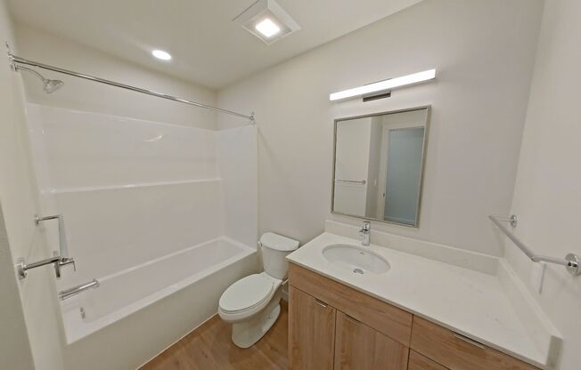 Studio, 1 bath, 314 sqft, $1,250, Unit 310