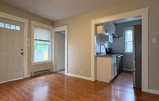 27-29 Jean Ave, Lowell