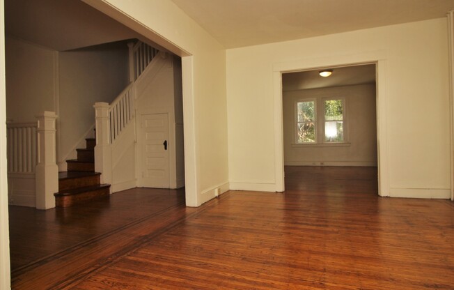 2025/2026 JHU Off-campus 6bd/2ba house w/ W/D! Available 6/9/25