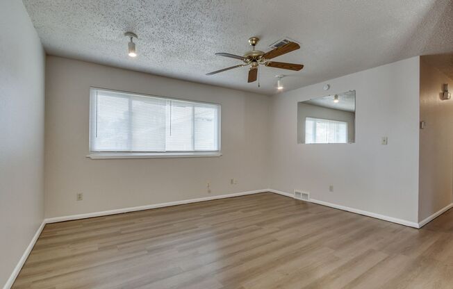 Available Now!!! 3 Bed 1.5 Bath Home In CARL ALBERT SCHOOLS!!!
