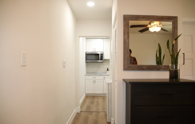 28102 S MONTEREINA DR