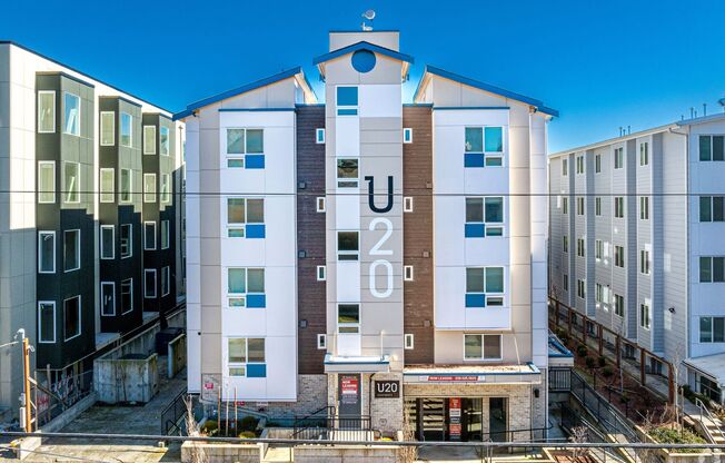 Studio, 1 bath, 222 sqft, $1,348, Unit U20 4536 Unit 208