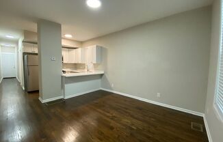 Newly Renovated Modern 3- Bedroom Apartment