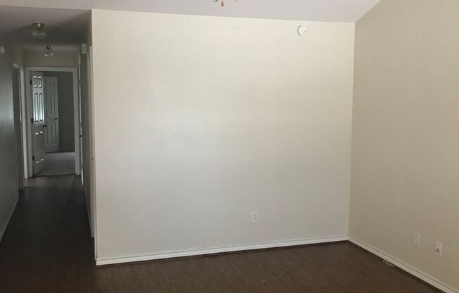 Spacious Duplex Available In Steeplechase For Immediate Move-In!