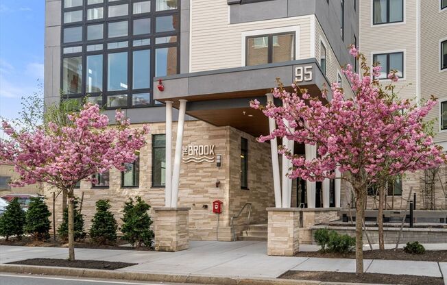 1 bed, 1 bath, 671 sqft, $2,750, Unit 205