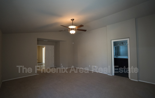 3 beds, 2 baths, 2,313 sqft, $2,700