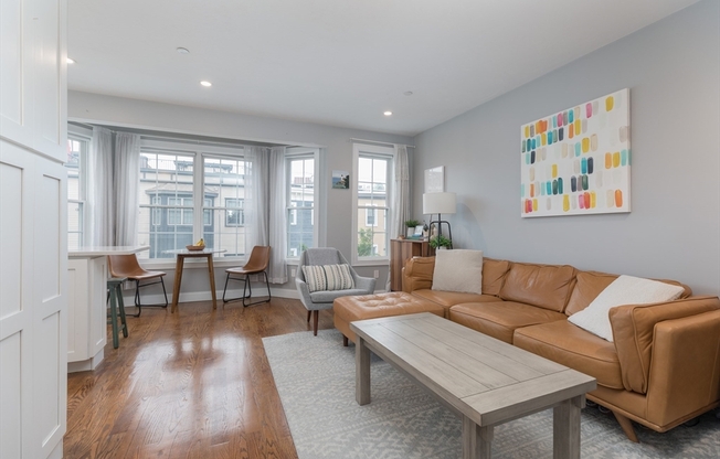 194 K ST