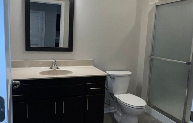Studio, 1 bath, 591 sqft, $1,300, Unit 305