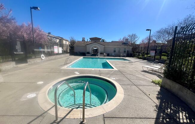 3 beds, 2.5 baths, $2,149, Unit # 25101