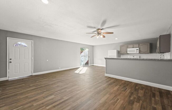 927 &amp; 929 S Rosemont Ave