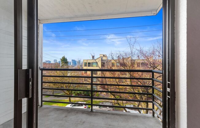 Studio, 1 bath, 504 sqft, $1,591, Unit 303