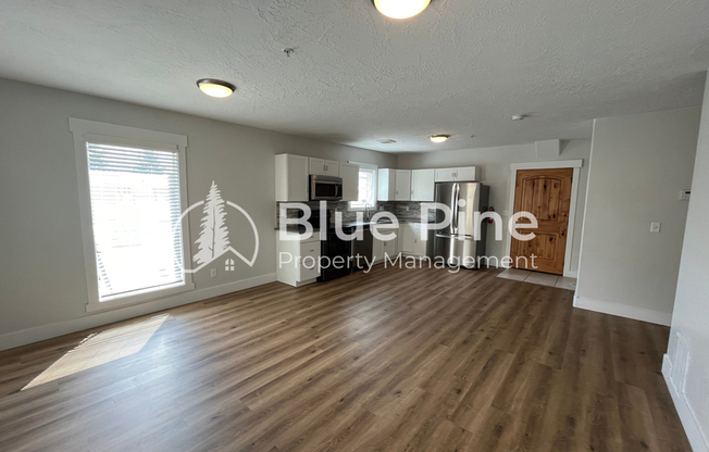 1414 1420 E 17 ST