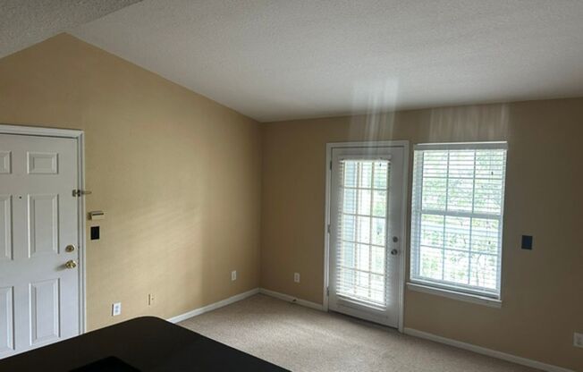 1 bed, 1 bath, $1,250, Unit # 635