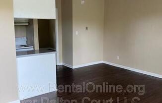 1972 Cambridge Drive, Unit 14