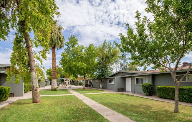 Free first months rent! Beautiful Two Bedroom Ready for Move in! Oasis 33 Apartments.