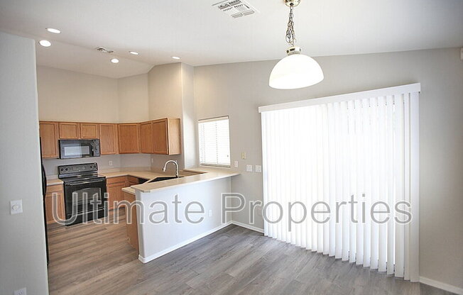8023 W MELINDA LN