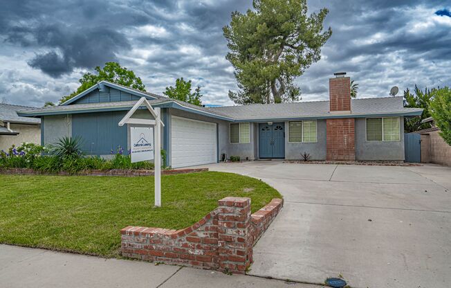 Single Story 4 Bedroom Home with a Pool for Rent in Saugus!