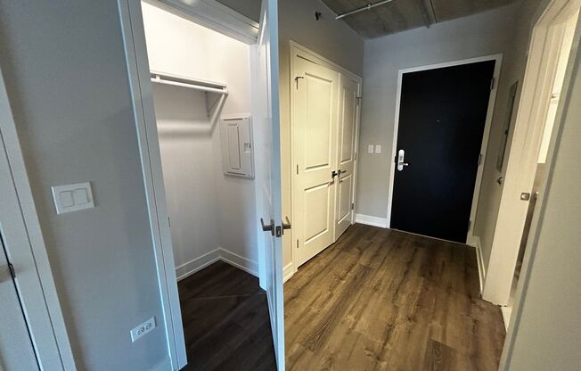 1 bed, 1 bath, 681 sqft, $2,625, Unit 952-609
