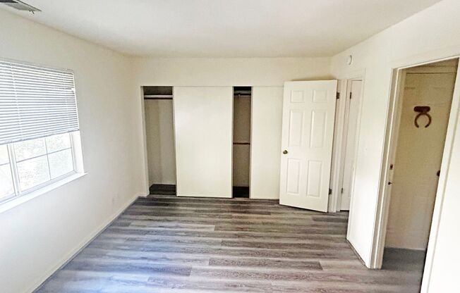 2 beds, 1 bath, $2,200, Unit #D