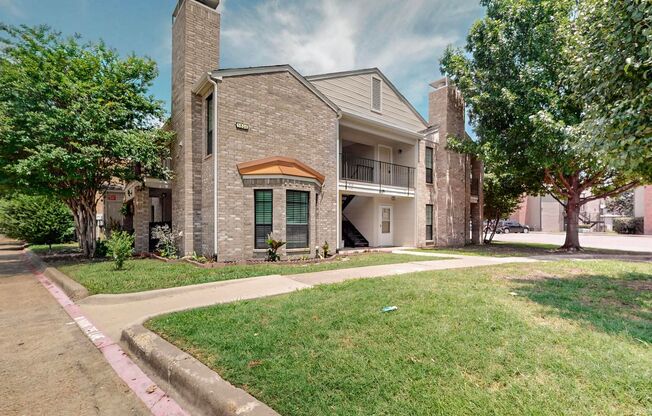 Stylish Upstairs Corner Unit Near Lake Ray Hubbard