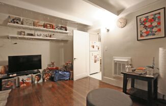 2 beds, 1 bath, $3,195, Unit #16